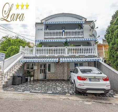 Lara Appartement *