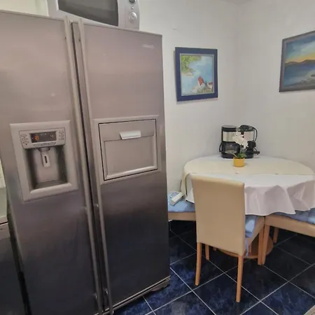 Lara Appartement Klenovica