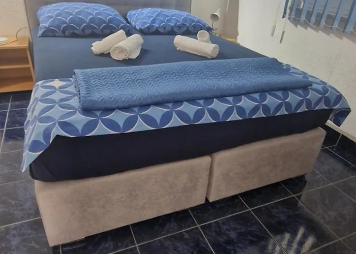 Lara Apartmán